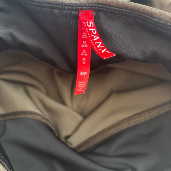 SPANX Faux Leather Croc Shine Leggings Small Darkened Olive 20303R NWOT - Picture 5 of 6